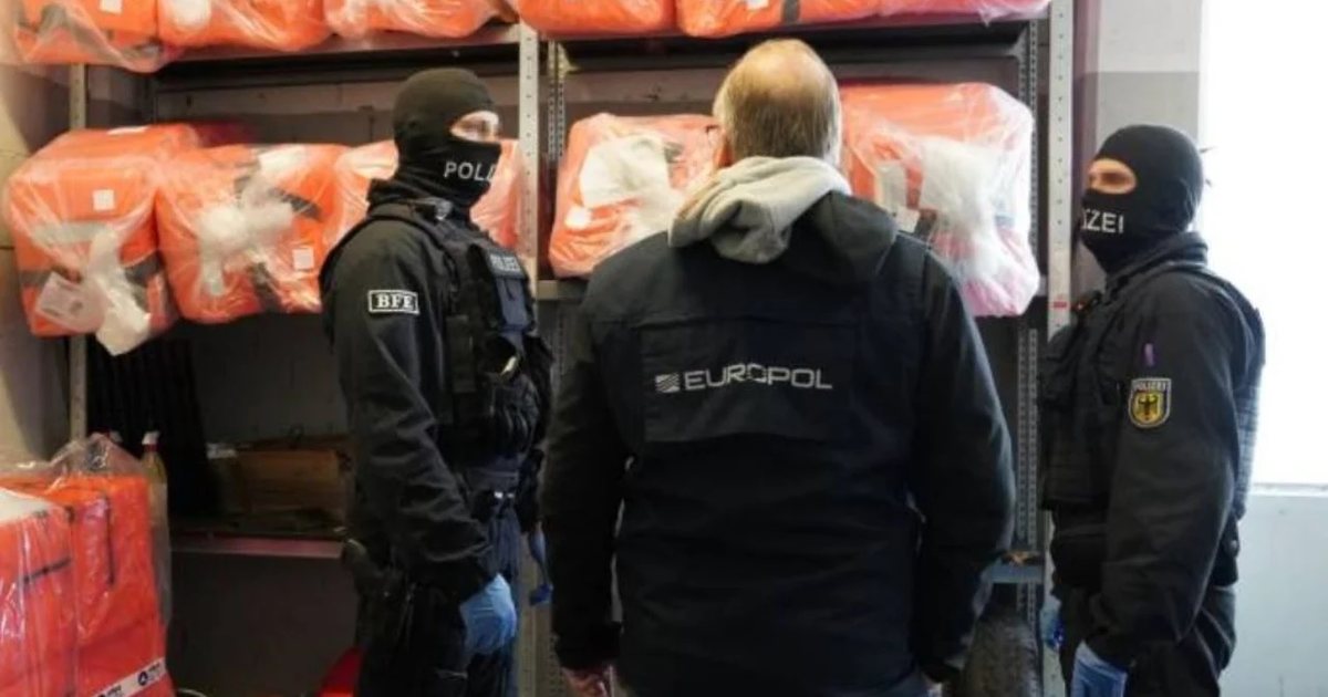 184 milionë euro dhe kriptovaluta  drogë e armë  Europoli arreston 270 persona