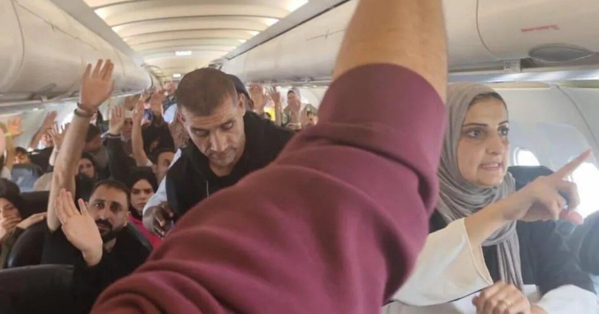 Fluturimi misterioz i 153 palestinezëve në Afrikën e Jugut ngre akuza për plan të fshehtë zhvendosjeje nga Gaza