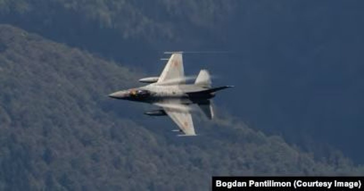 Rumania ngre avionët pasi iu shkel hapësira ajrore gjatë një sulmi rus në Ukrainë