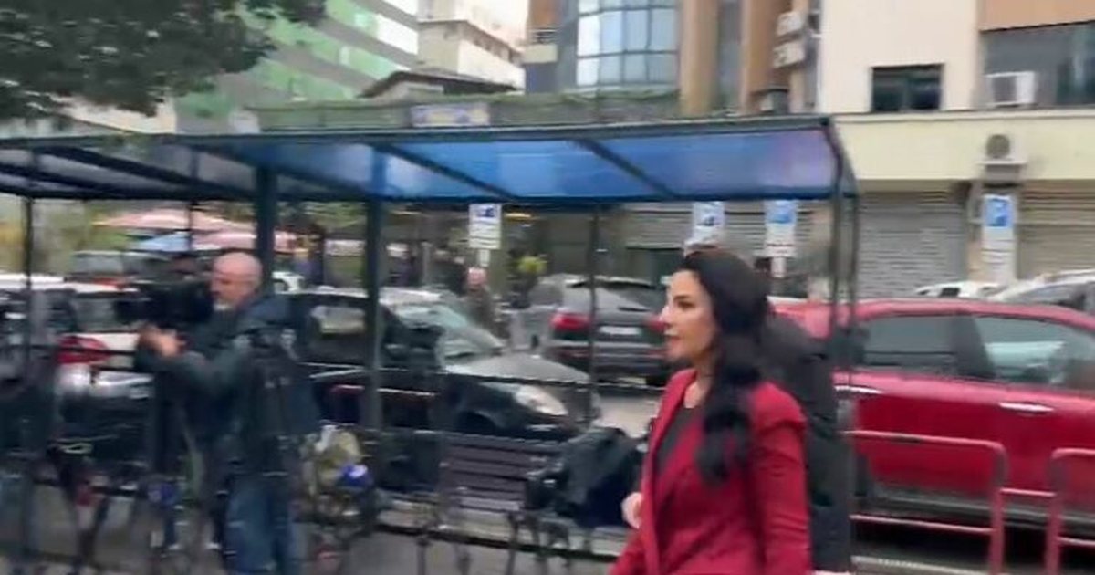 Pas ndërprerjes së seancës  Balluku rikthehet në GJKKO