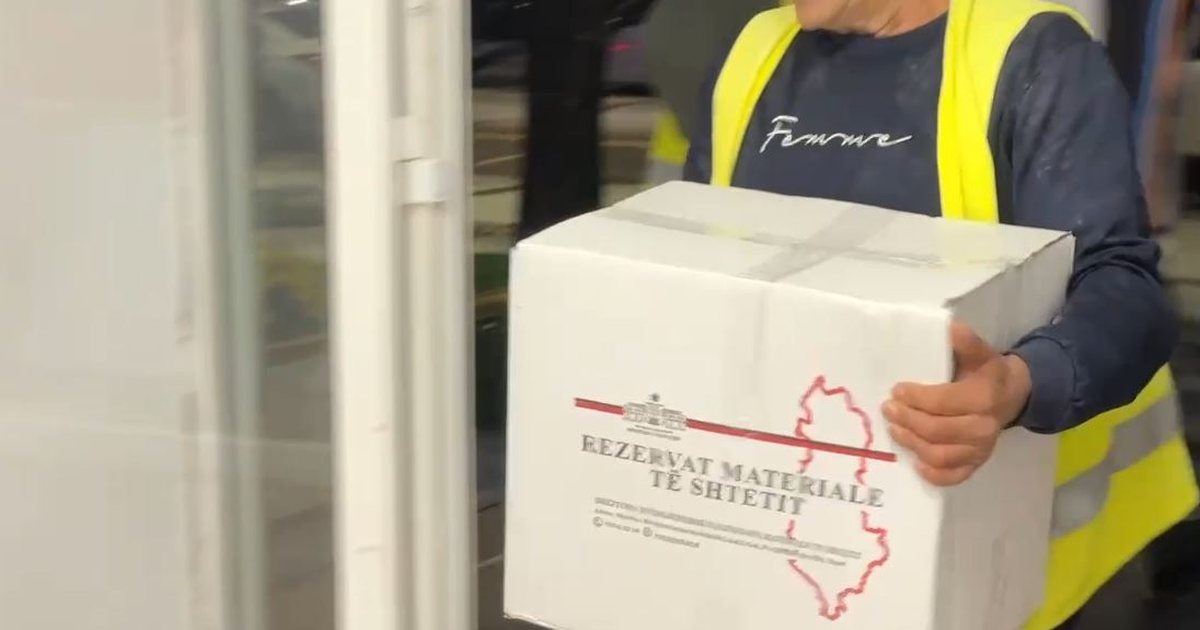 Pogradec  Mbërrijnë ndihmat nga rezervat e shtetit për familjet e prekura nga përmbytjet