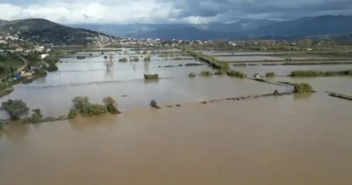 Pas përmbytjeve nis tërheqja e ujit në disa zona  si paraqitet situata në Kukës dhe Fier