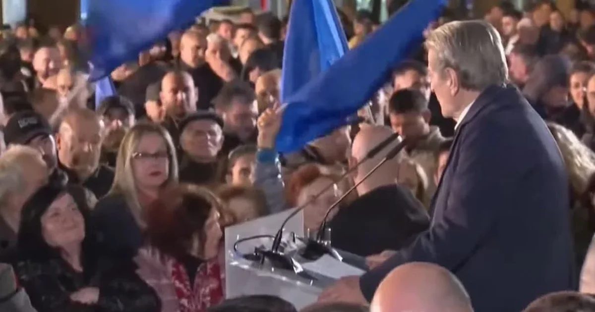  Vij sot nga Brazili  kemi miq  s jemi vetëm   Berisha nga  Foltorja 2   Na mbështesin nga mbarë bota në luftën kundër të keqes