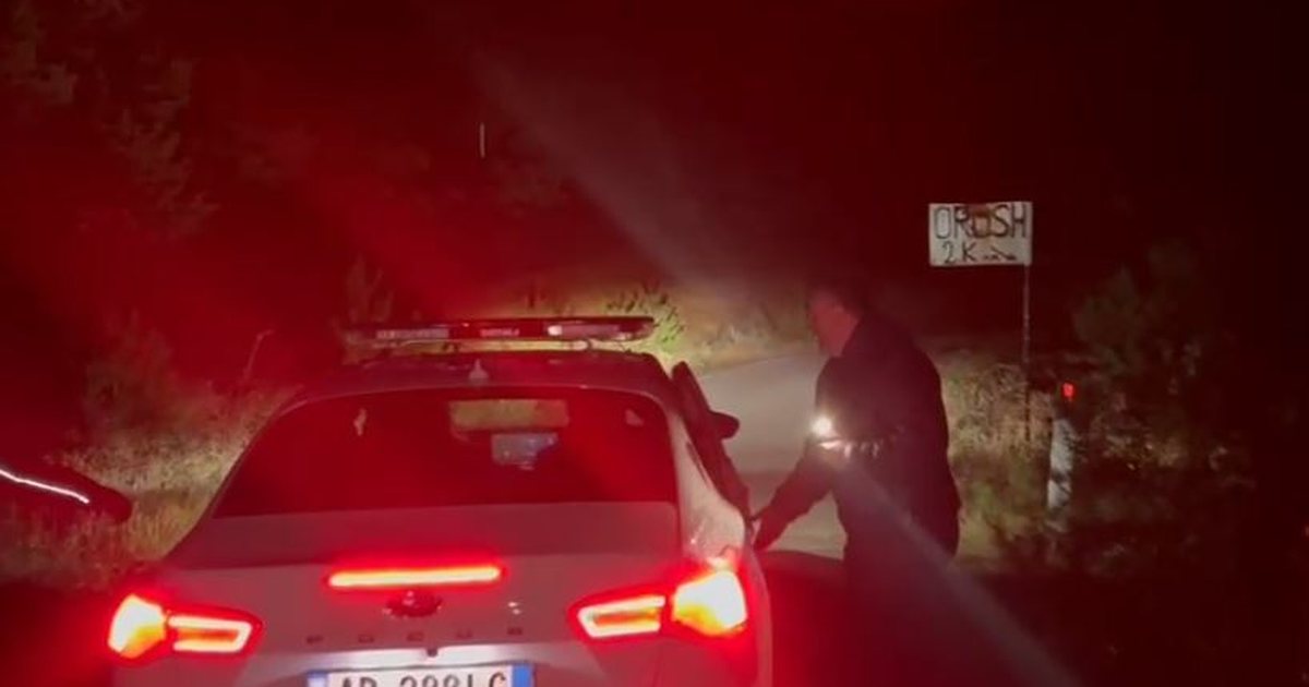 Pas 15 orësh  vetëdorëzohen dy personat që fshiheshin në banesën në Orosh