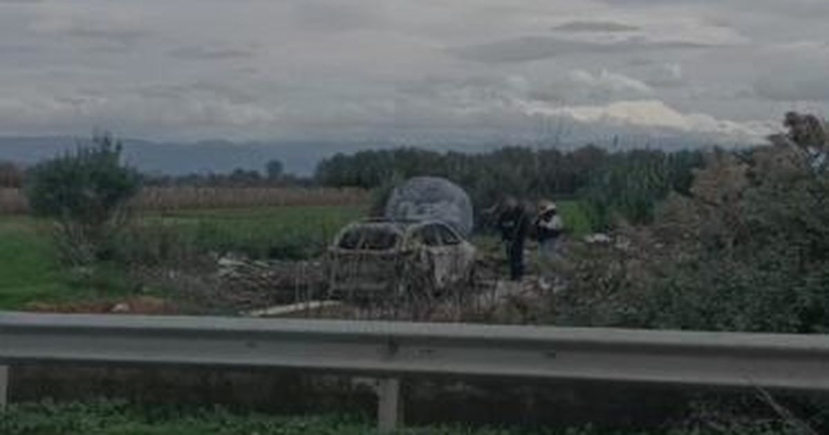 U përdor në atentatin ndaj  Julit të Pashakos   çfarë ka ngelur nga automjeti i djegur  Mes shënjestrës dhe autorëve pati shkëmbim zjarri