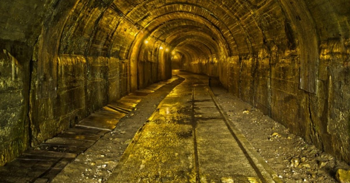 Kina  sfidon  SHBA  Zbulon depozitën më të madhe të arit në historinë e saj