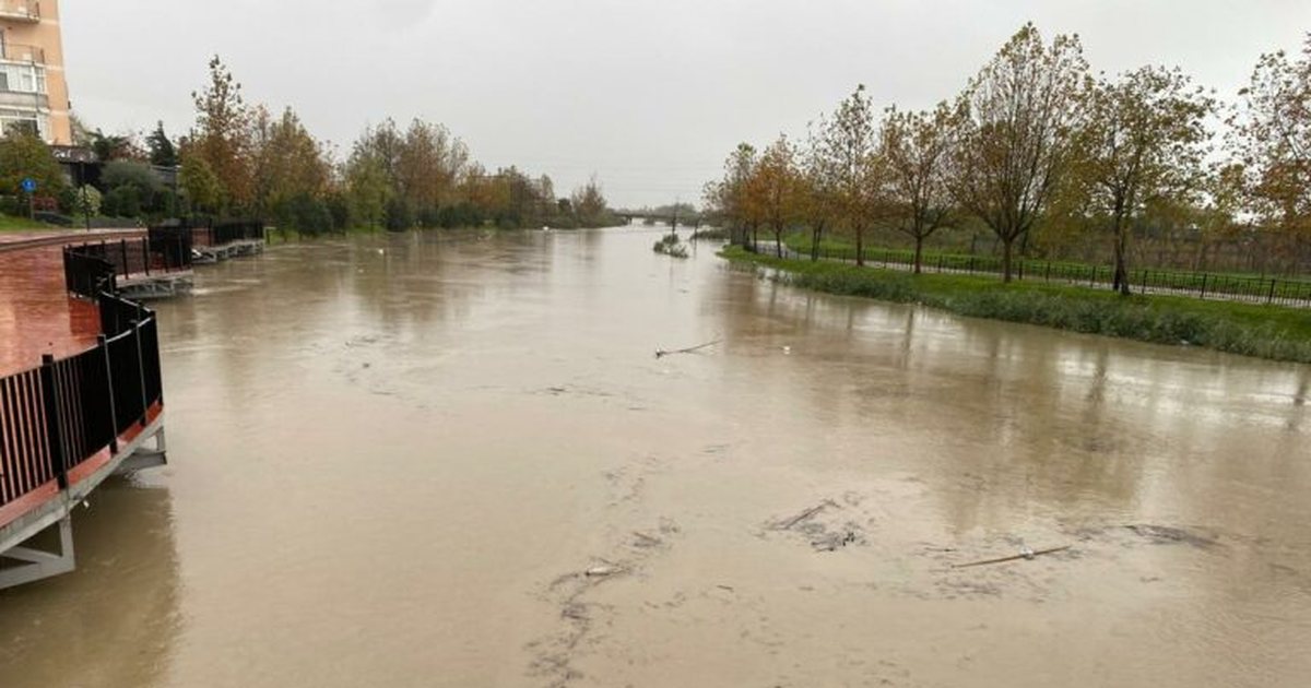 Moti i keq  Niveli i ujit në shtratin e lumit Drin pranë kuotës maksimale