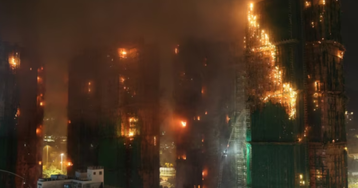 Të paktën 36 të vdekur dhe qindra të zhdukur nga zjarri në ndërtesat e Hong Kongut