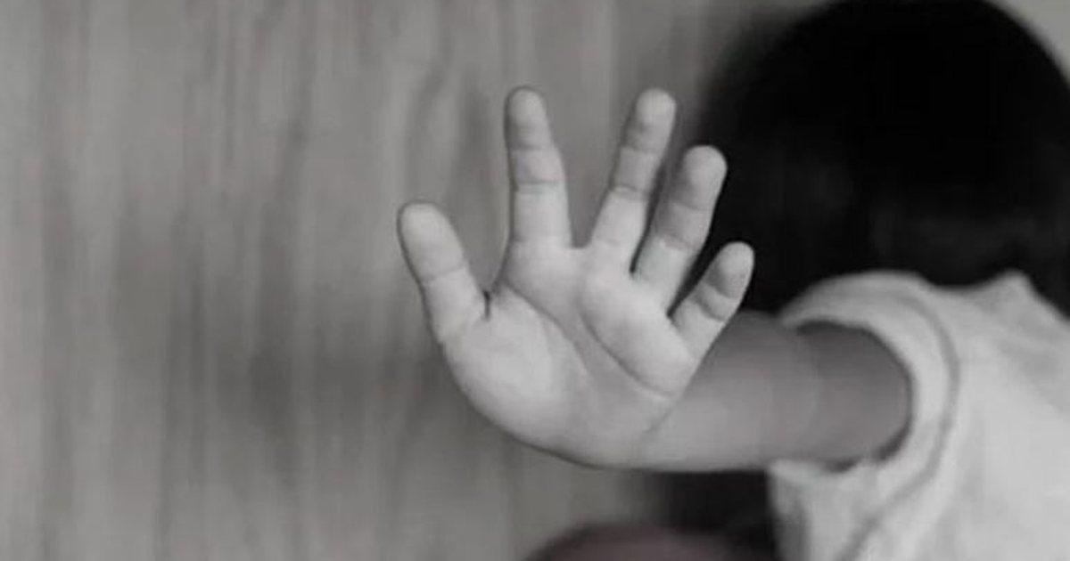 Abuzoi s ksualisht me vajzën e tij 3 vjeçe  dënohet 53 vjeçari  Nëna ndërroi jetë pas denoncimit  edhe ajo viktimë e dhunës