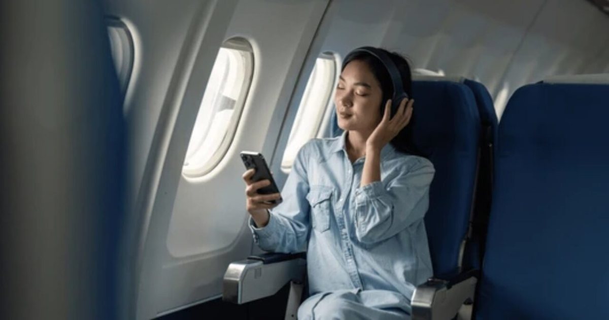 Mos bëni numra në avion  GJOBA deri në 20 mijë euro për pasagjerët që   