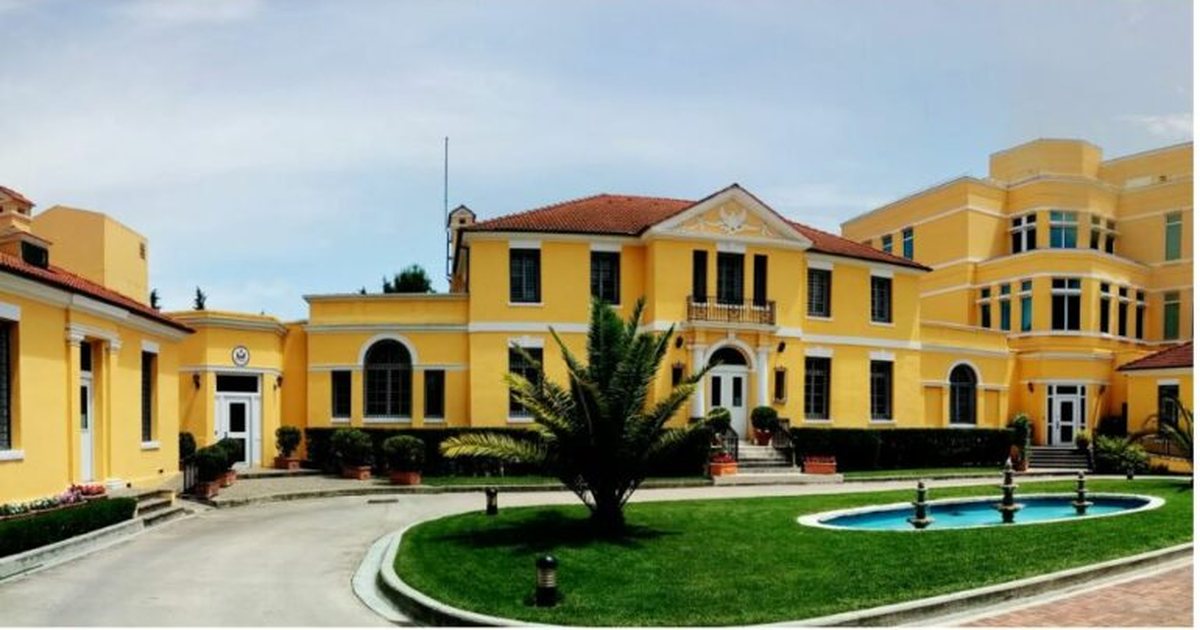 Ambasada amerikane nxjerr NJOFTIMIN  Duhet të aplikoni tani për VIZA nëse   