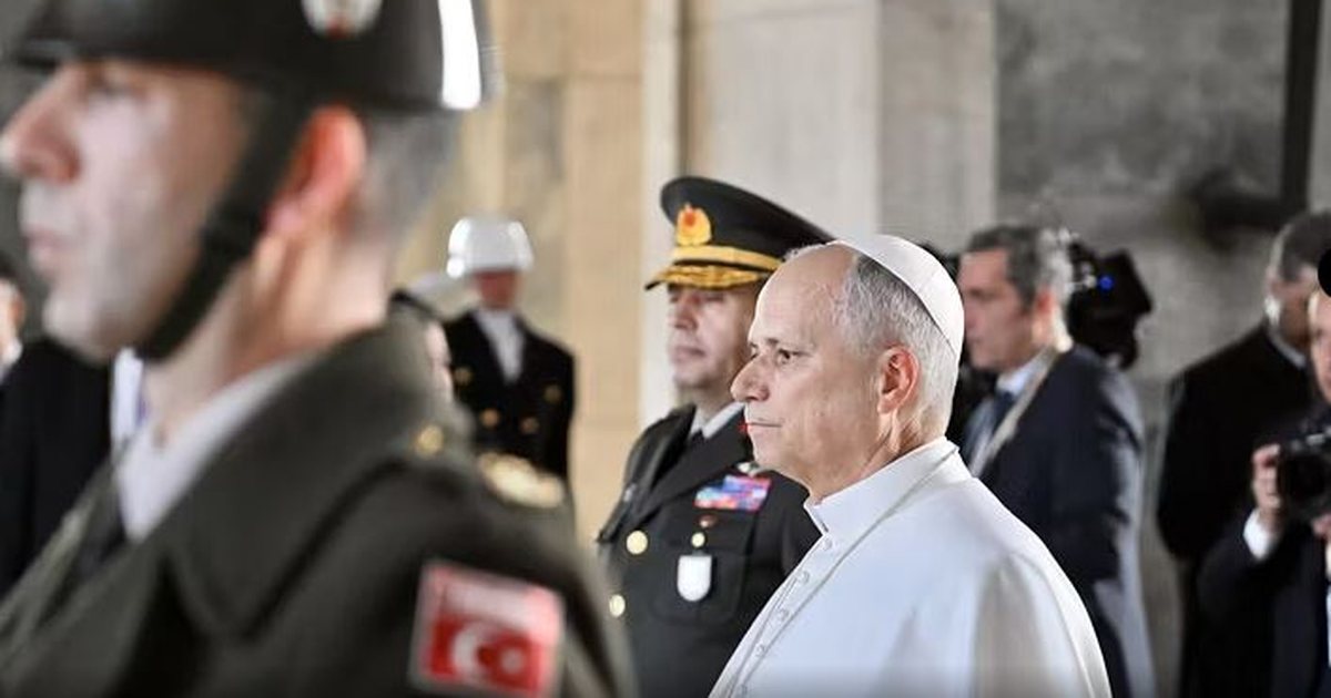  E ardhmja e njerëzimit në rrezik   Papa Leoni XIV mesazh paqeje nga Libani  T i jepet fund konflikteve në botë