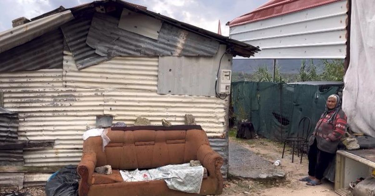 Mes skamjes e sëmundjes  apeli për ndihmë i nënës në Delvinë  Bashkia nuk na ndihmon  po jetojmë si qeni