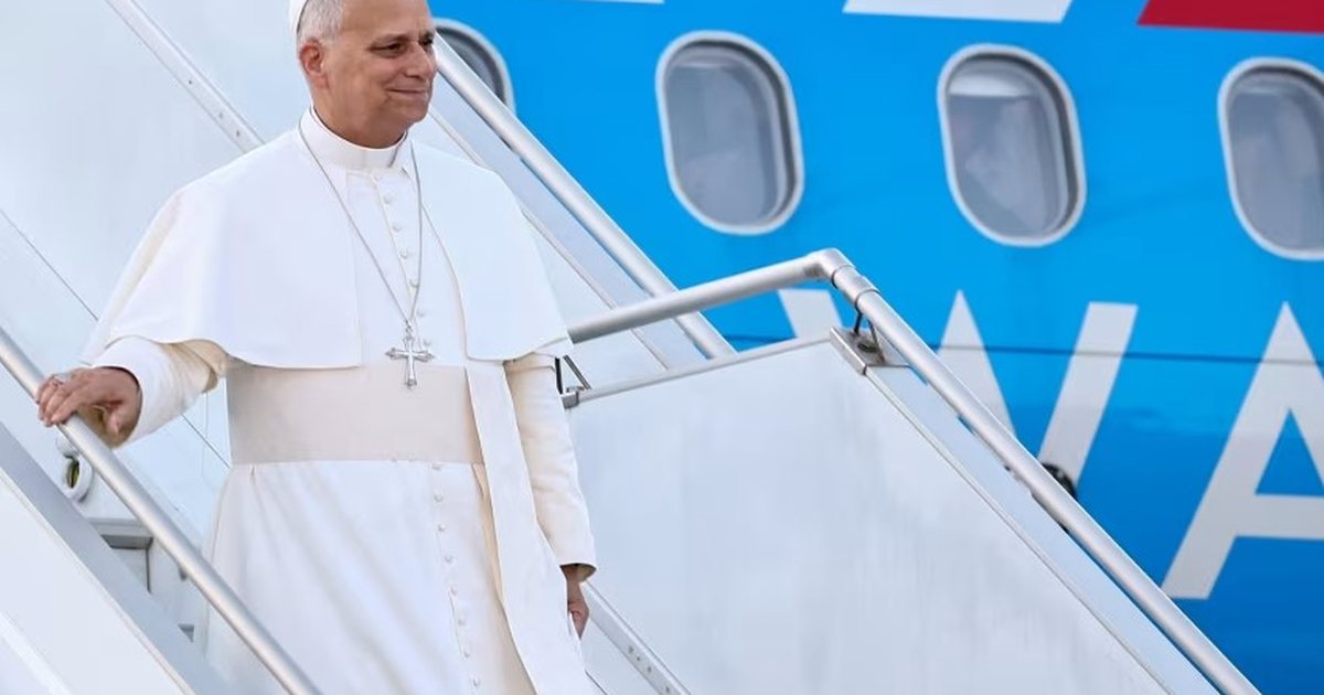 Papa Leon XIV mbërrin në Liban  Dëshiroj të jem  i dërguar i paqes 