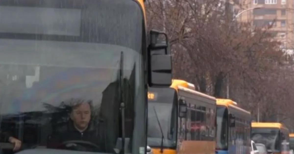 Kryeqyteti pa transport publik  Kreu i Shoqatës  Greva do vazhdojë deri kur të zhbllokohen fondet