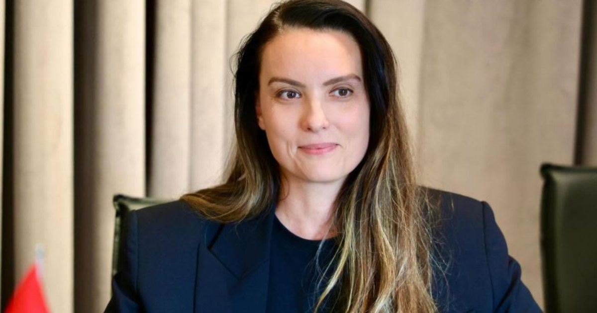 Pedagogia e Fakultetit të Gjuhëve të Huaja merr detyrën e zv ministres së Turizmit  Kulturës dhe Sportit