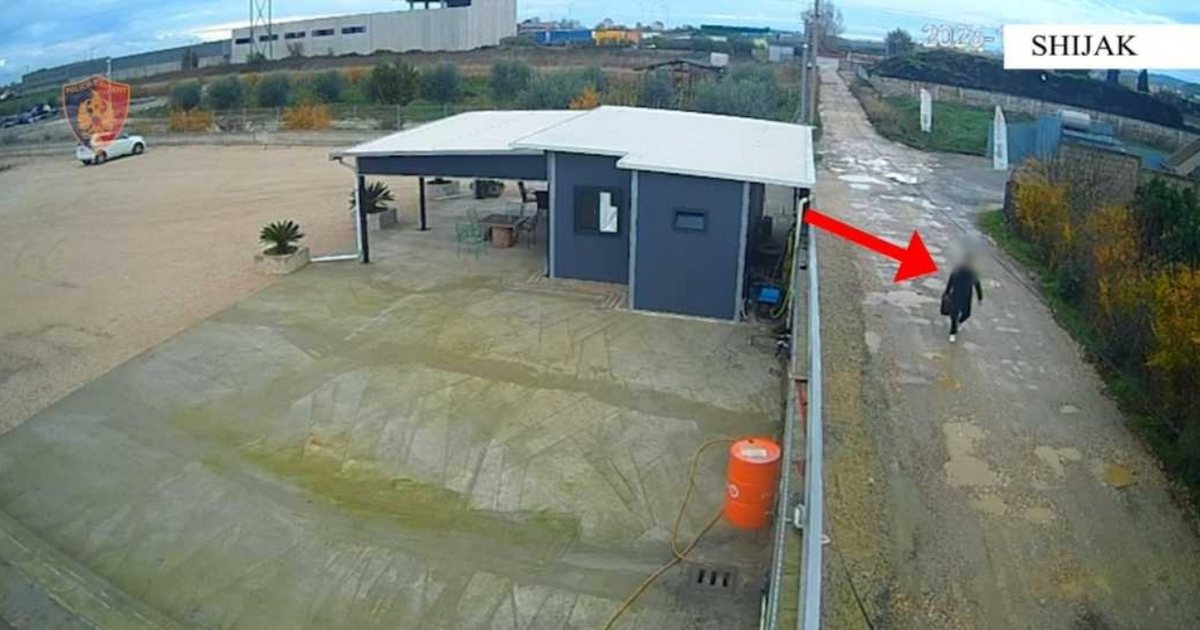 VIDEO   Skifteri  nga Italia bën  namin  në Durrës  Momenti kur vjedh makinat