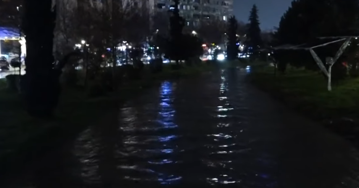 Lana rrezikon të dalë nga shtrati te  Pallati me Shigjeta   reshjet e shiut rrisin nivelin e ujit