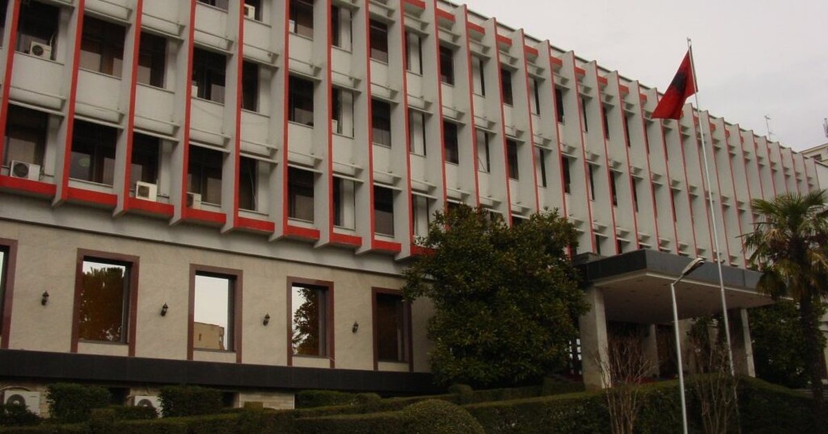  Tregoni kujdes të shtuar   Ministria e Jashme apel shqiptarëve në Iran  Ja ku mund të kontaktoni për ndihmë