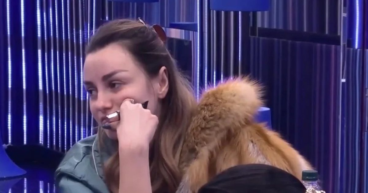  Ti s di ku ke varrin e babit  puthesh me çunat te Myslym Shyri  Përplasje të ashpra  Stelina Inës  Femër që futesh mes çifteve