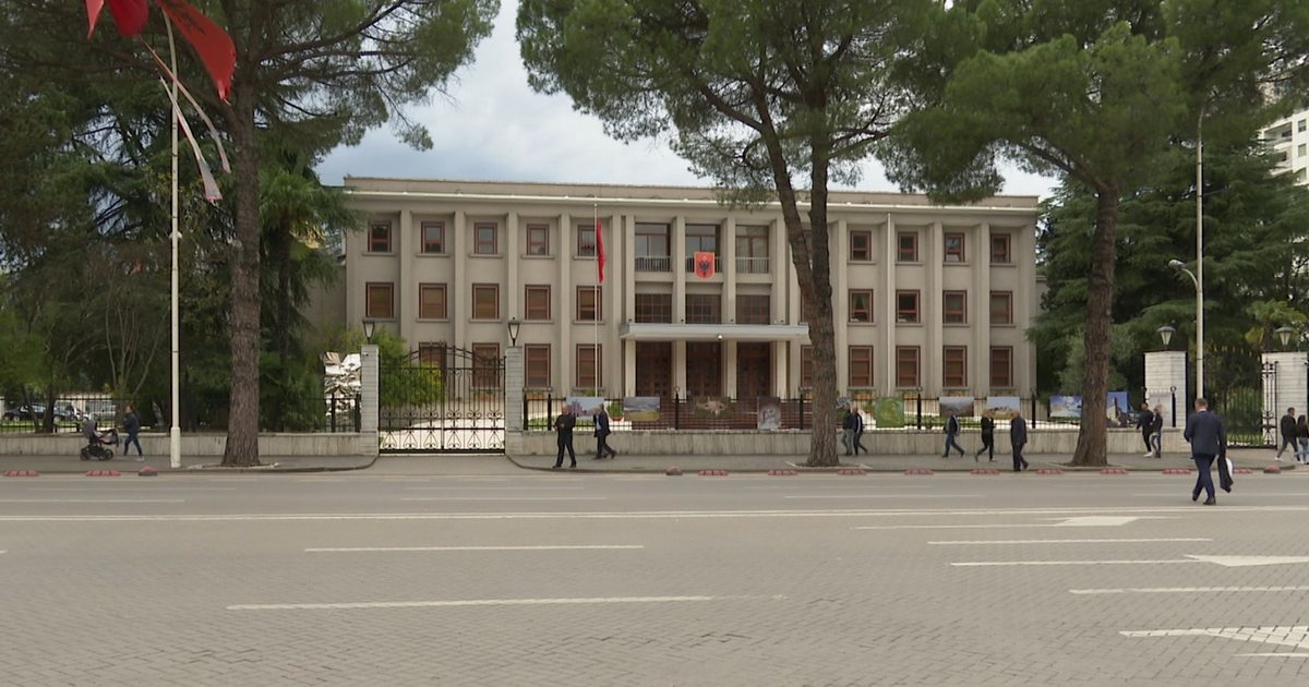 Fshihen 1 miliardë euro detyrime të bizneseve  gati zbatimi i paqes fiskale