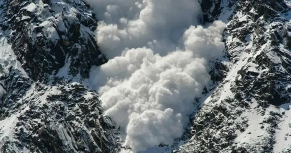 Tragjedi në Alpet Austriake  13 vjeçari ndërron jetë pasi u përfshi nga një ortek  plagosen tre të tjerë
