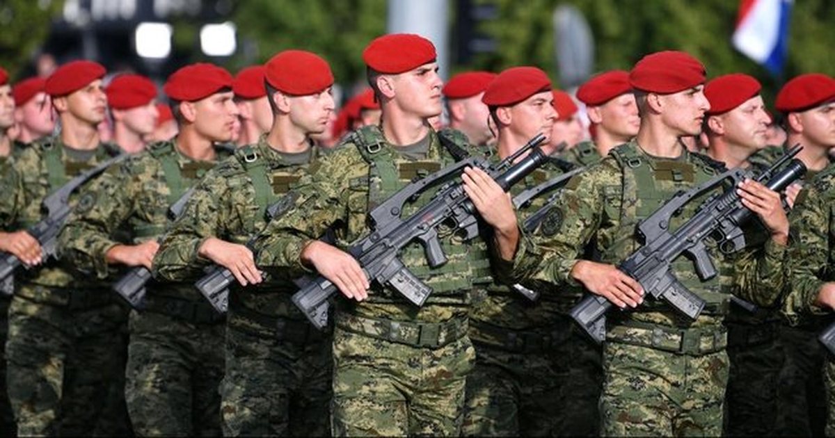 Kroacia rikthen shërbimin ushtarak pas 17 vjetësh