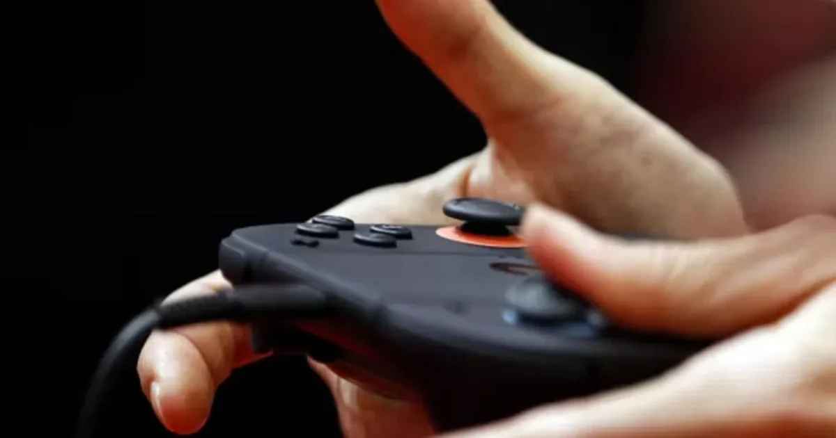 Tragjike  I mori levën e videolojës  11 vjeçari vret me armë zjarri babanë e tij