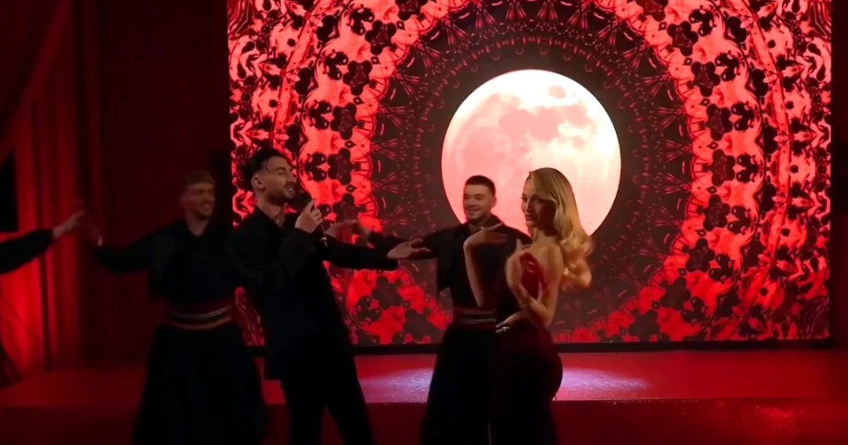  Prime  nis me një surprizë  Kristi prezanton këngën e bërë për Selin