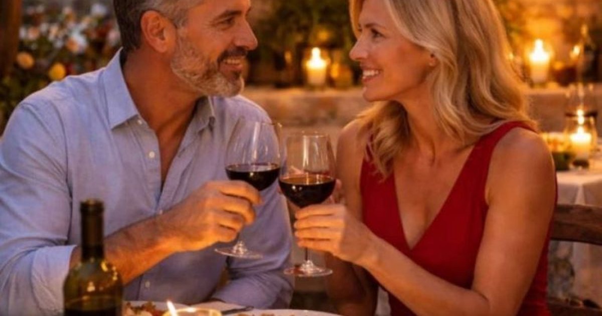 Burri padit restorantin ku darkonte me mikeshën sekrete