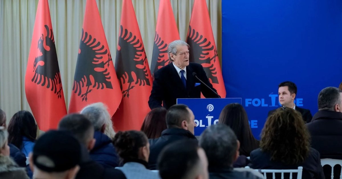  Në 97 ën kriza pllakosi Shqipërinë nga gabimet e PD së   Berisha për piramidat  Popullit i thamë të vërtetën   