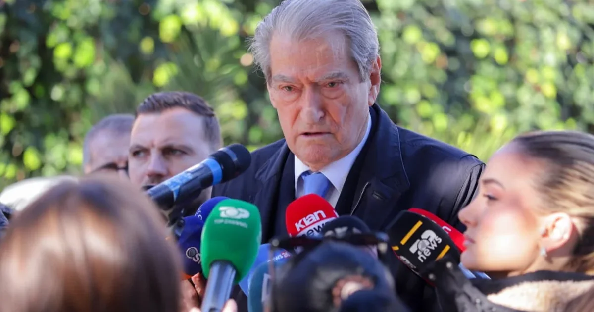 Gjykata Kushtetuese i dha të drejtë për arrestin shtëpiak  Berisha  Ai vendim ka pasoja edhe sot