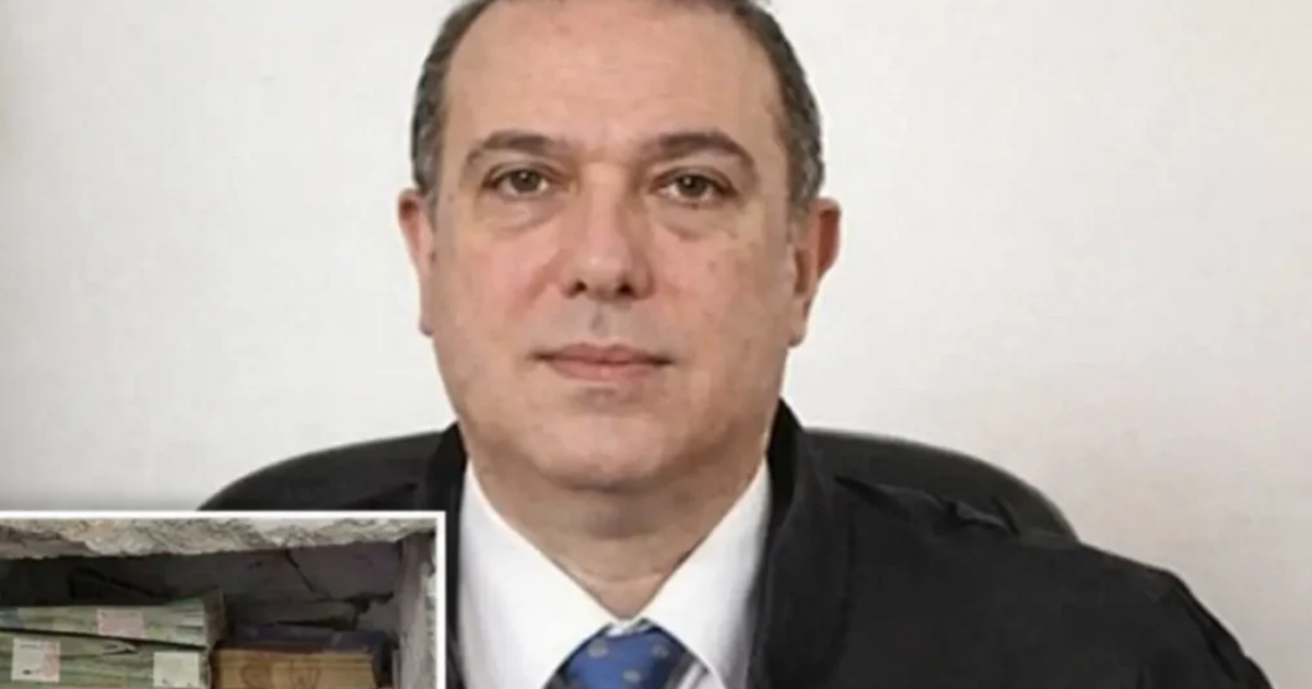 Kontrolle gjyqtarit  RMV  fshehu paratë në mur  350 mijë euro në banesën e prindërve