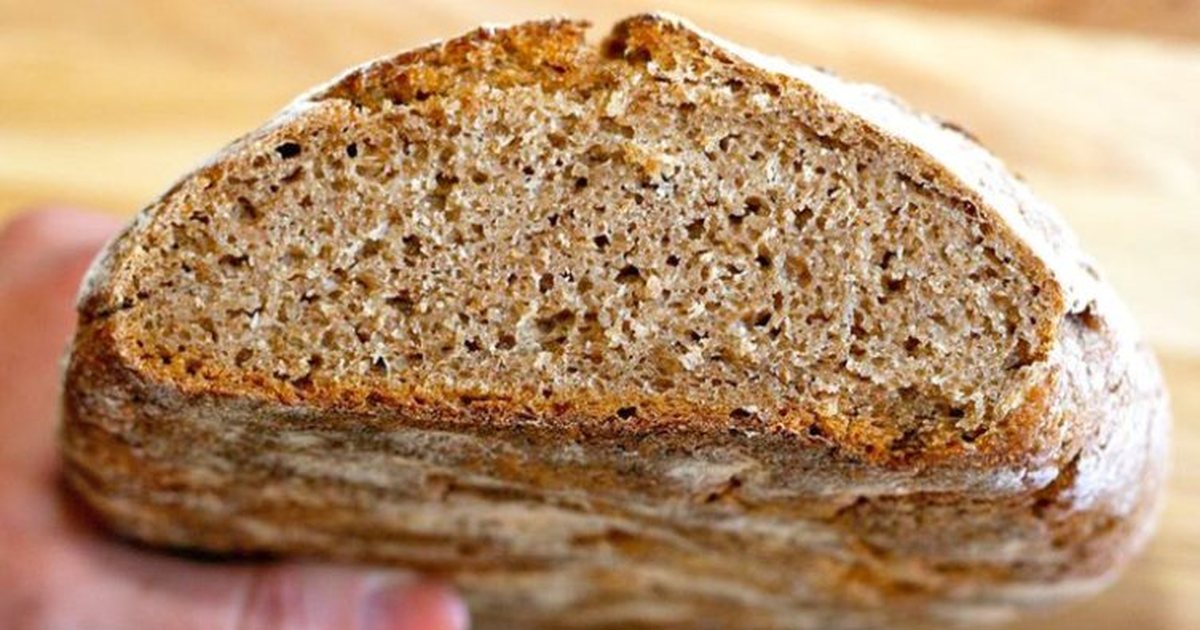 Mjekët e konsiderojnë minierë të vërtetë vlerash ushqyese  ja pse duhet të hani bukë të zezë