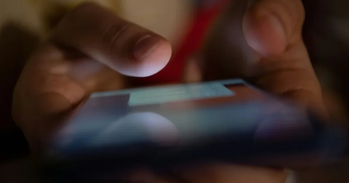 I humbi telefonin e punës  33 vjeçari shqiptar i pret punëtorit të drogës dy gishtat e këmbës