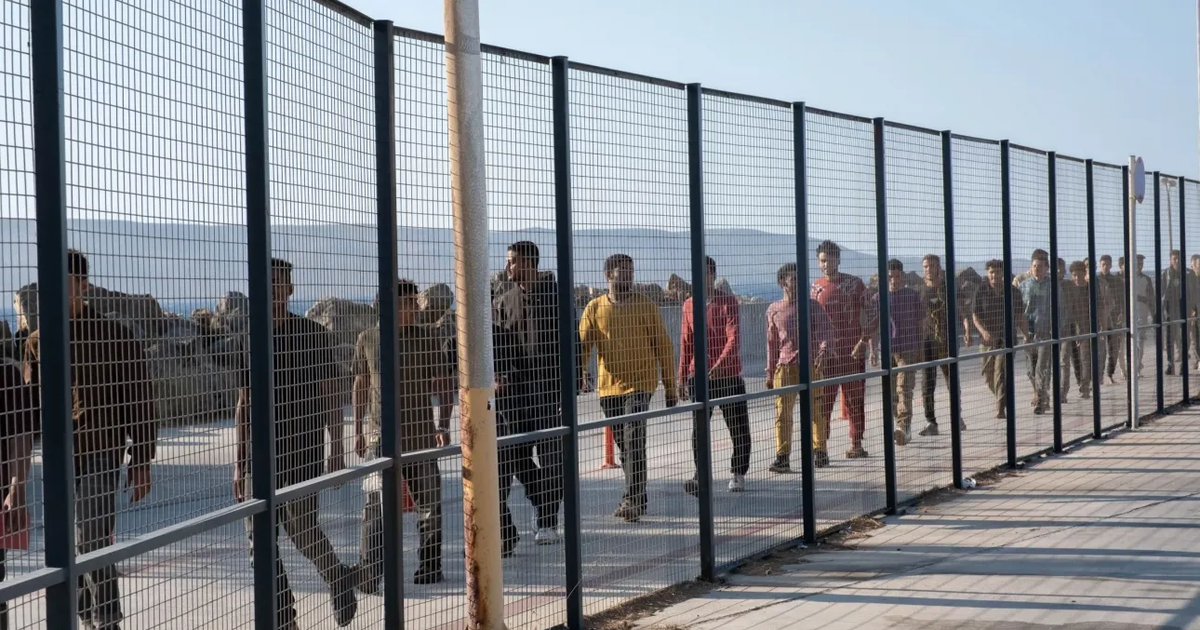 Greqia projektligj për imigracionin  Kritere të rrepta për azil   Dëbim i menjëhershëm për kriminelët