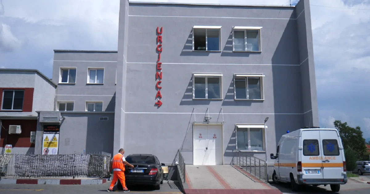 Shkarkohet nga detyra shefi i Urgjencës së Elbasanit