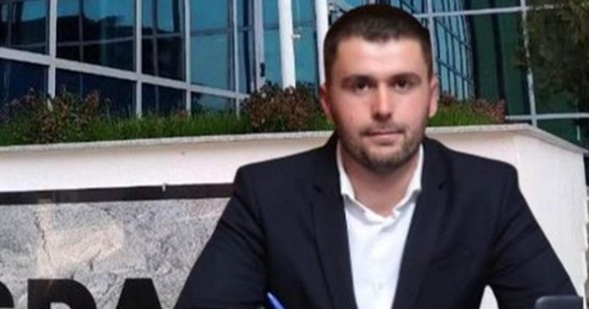 U dënua me burg nga Apeli i GJKKO  vetëdorëzohet në polici Kryebashkiaku i Rrogozhinës