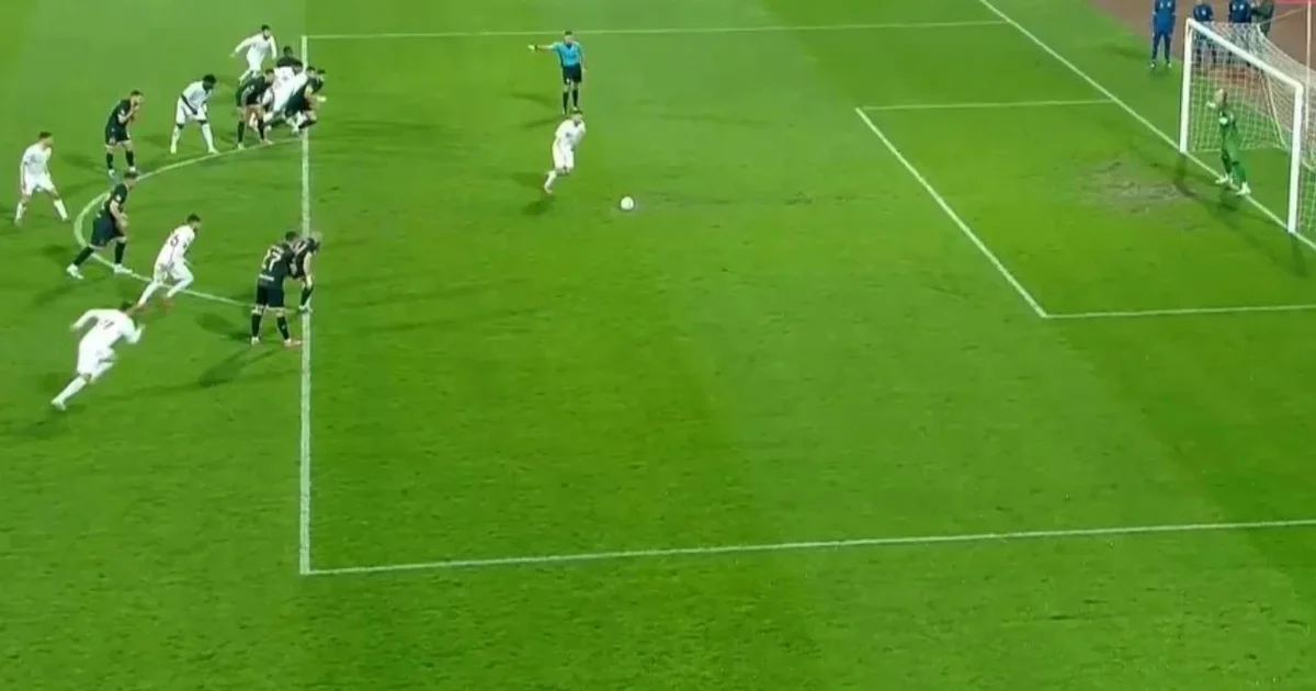 Kupa e Shqipërisë  Mes tensionit dhe protestave  Partizani fiton përballë Elbasanit në transfertë në 100 minuta