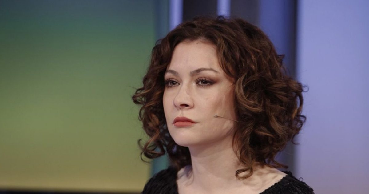  Rogerti po luan fort por    Egla Ceno komenton banorët e BBV  Brikena burrneshë  Selin si   Helena e Trojës