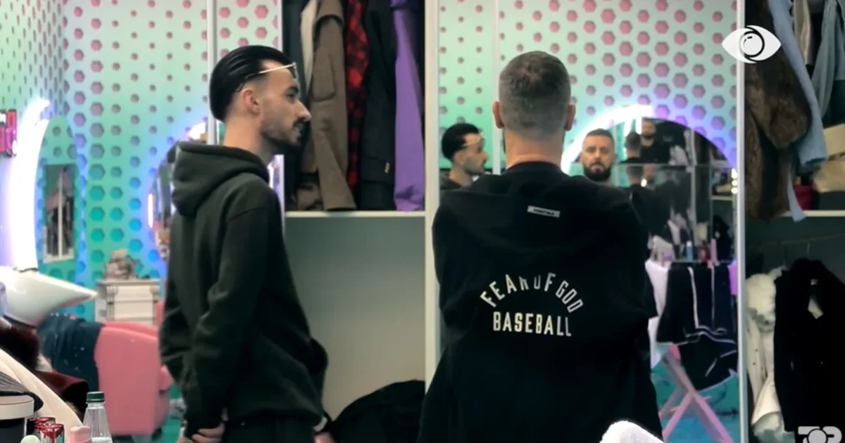  O zagar që ke shkuar pas një vajze 23 vjeçare   Kristi  përplaset  me Mirin  Ke fjetur me vajzën tënde i bie 