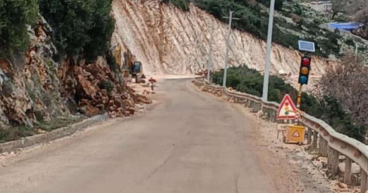Bllokimi i rrugës në dalje të tunelit të Llogarasë  ARRSH  U krye shpërthim i planifikuar për shkak të punimeve