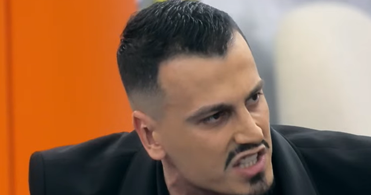 Brikena e quajti p rvers  Artani e pyet për shpjegimin e fjalës  banorja zgjedh të hesht  Mateo acarohet  O i pacipë   