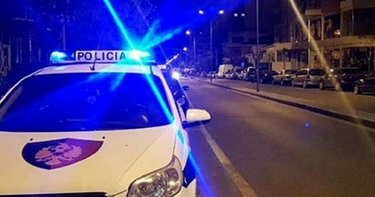  Më përndoqi me makinë    31 vjeçari denoncon në polici  Një person m u prezantua si efektiv  përdorte   