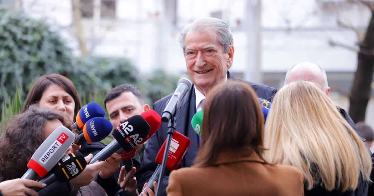 Berisha  Rama i mbylli dyert integrimit për të mbrojtur veten  Venecia është shprehur pro pezullimit