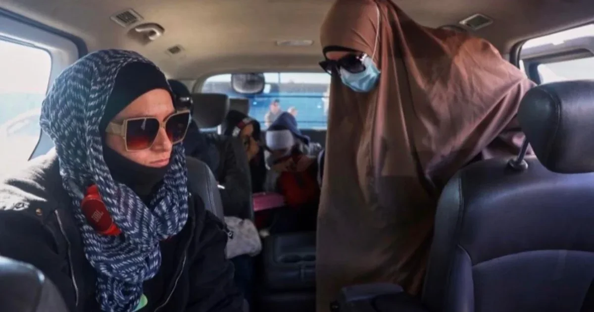 Australia merr nga Siria 34 shtetas të saj që ndodheshin në kampin Roj  aty kanë qëndruar edhe gra shqiptare