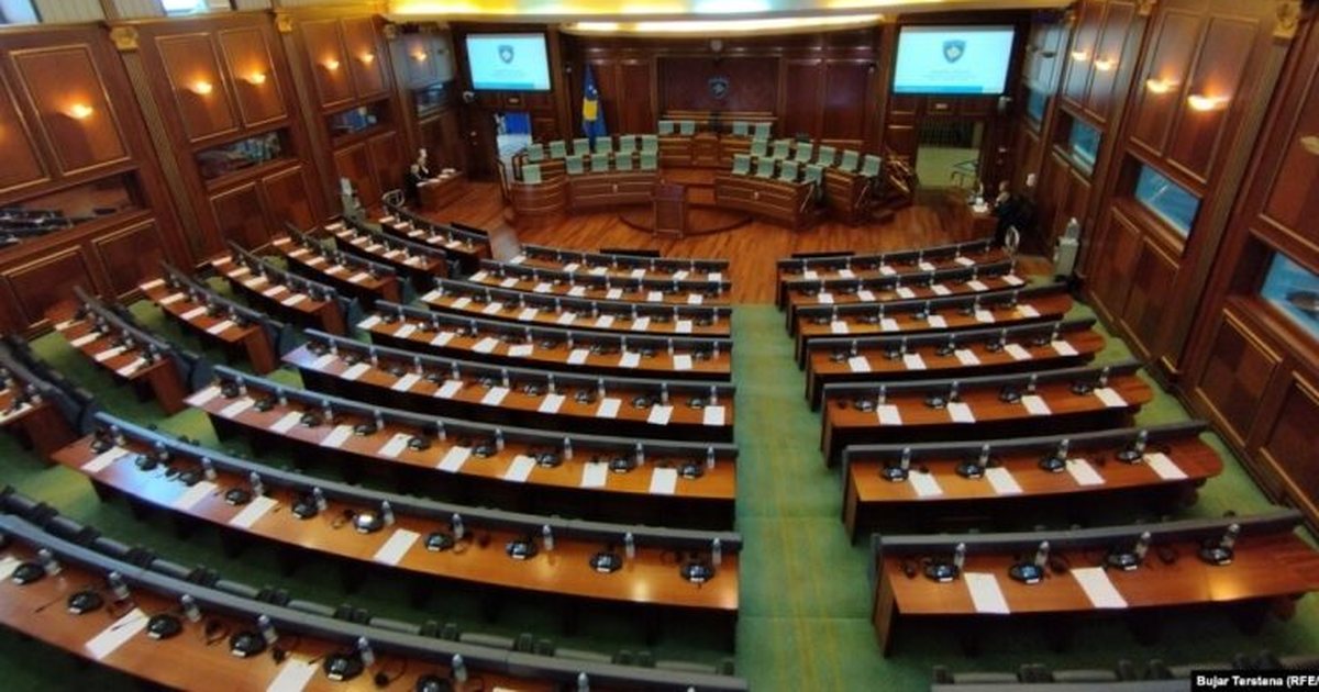 PE çaktivizon inteligjencën artificiale në tabletët e deputetëve për arsye sigurie