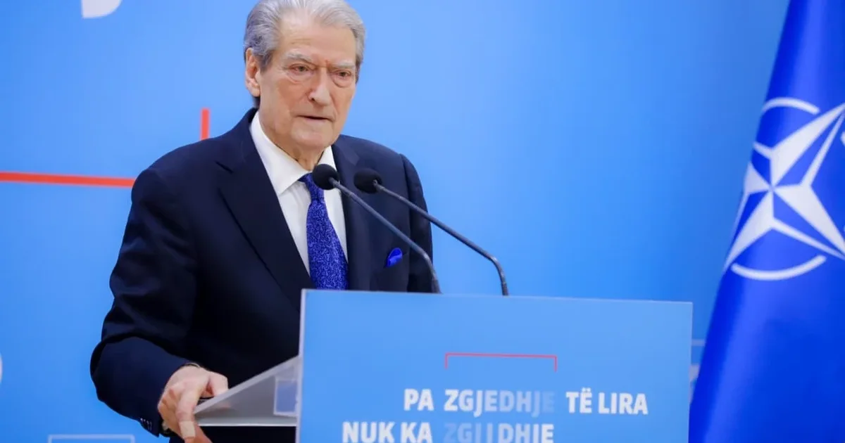  Kryeministri e ministri s mund të marrin mbrojtje tjetër veç asaj që i ka dhënë Kushtetuta   Berisha  Rama po bën grusht shteti