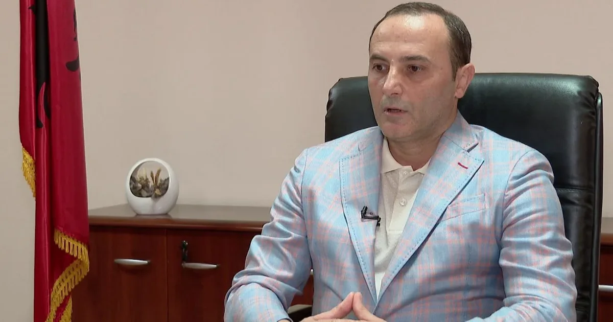 U skualifikua nga SPAK për një fotografi  Gjyqtari Gerd Hoxha fiton në KLGJ  vazhdon garën si kandidat në GJKKO