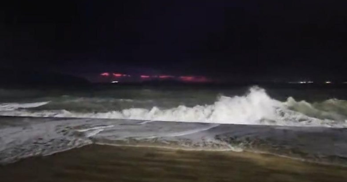 Moti i keq përfshin vendin  Shtyhet me disa orë lundrimi i tragetit Vlorë Brindisi